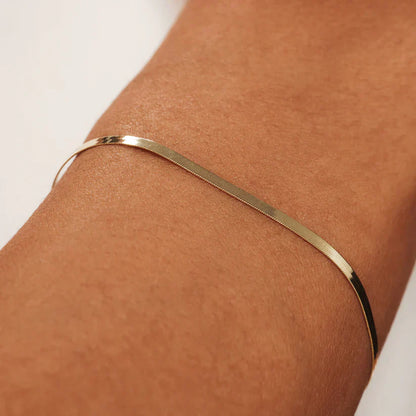 Malin™ | Elegant guldarmband med ormmotiv