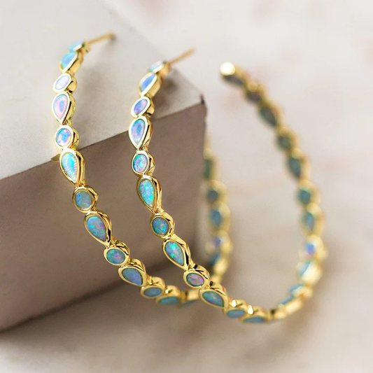 Monica™ | Vintage Guldhoops med Blå Opal
